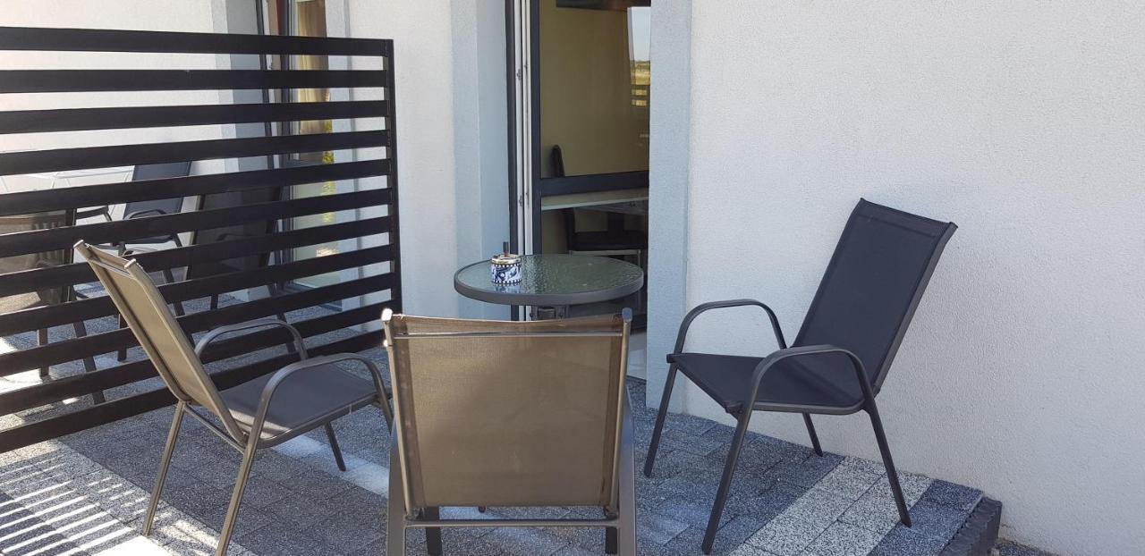 Apartamenty Maja -Pokoje - Domy Wakacyjne -Basen Podgrzewany -Jacuzzi - Sauna Łeba Extérieur photo