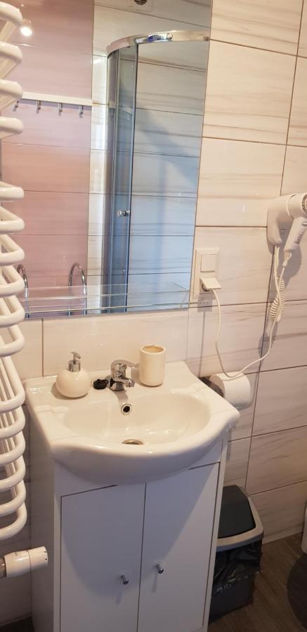 Apartamenty Maja -Pokoje - Domy Wakacyjne -Basen Podgrzewany -Jacuzzi - Sauna Łeba Extérieur photo